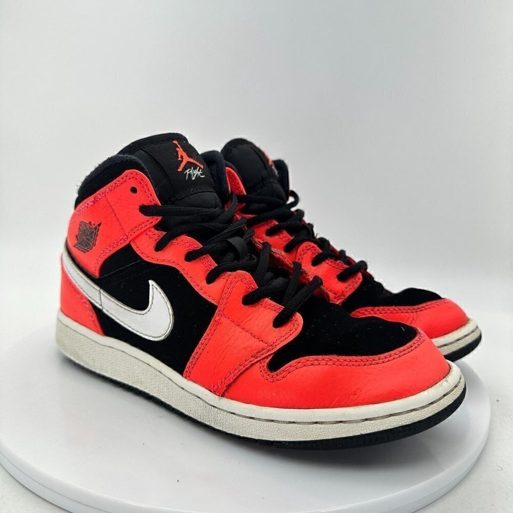 Nike Air Jordan 1 Mid Youth Size 4.5Y 554725-061 Infrared Black White Shoes - Picture 4 of 13